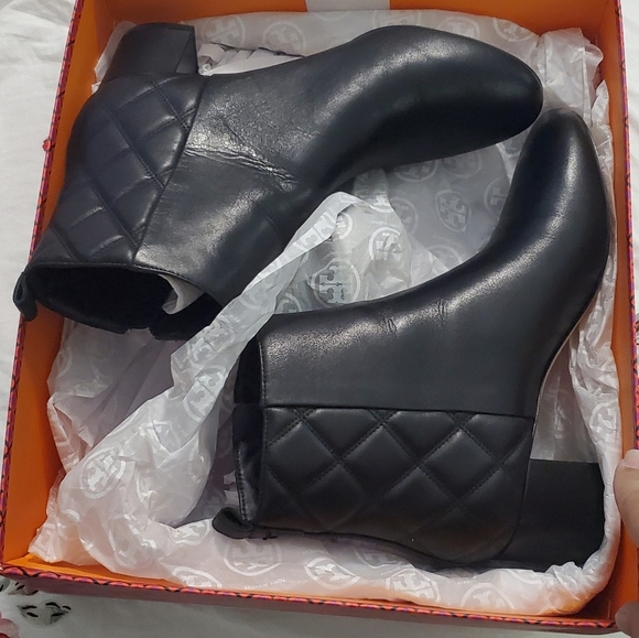 Tory Burch Quilted Booties - Picture 6 of 7